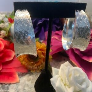 BRAND NEW, WHITE GOLD PLATED HOOP EARRINGS. Macys.